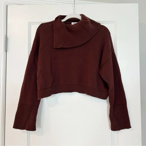 Revolve 525 Lily Split Turtleneck Sweater Size Small Bitter Chocolate - Picture 1 of 4